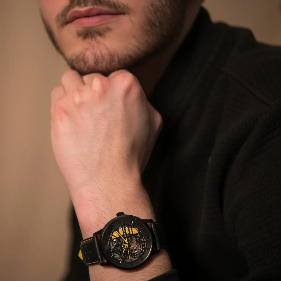 Montre Homme PADDOCK Cadran Noir Bracelet Cuir Perforé Noir